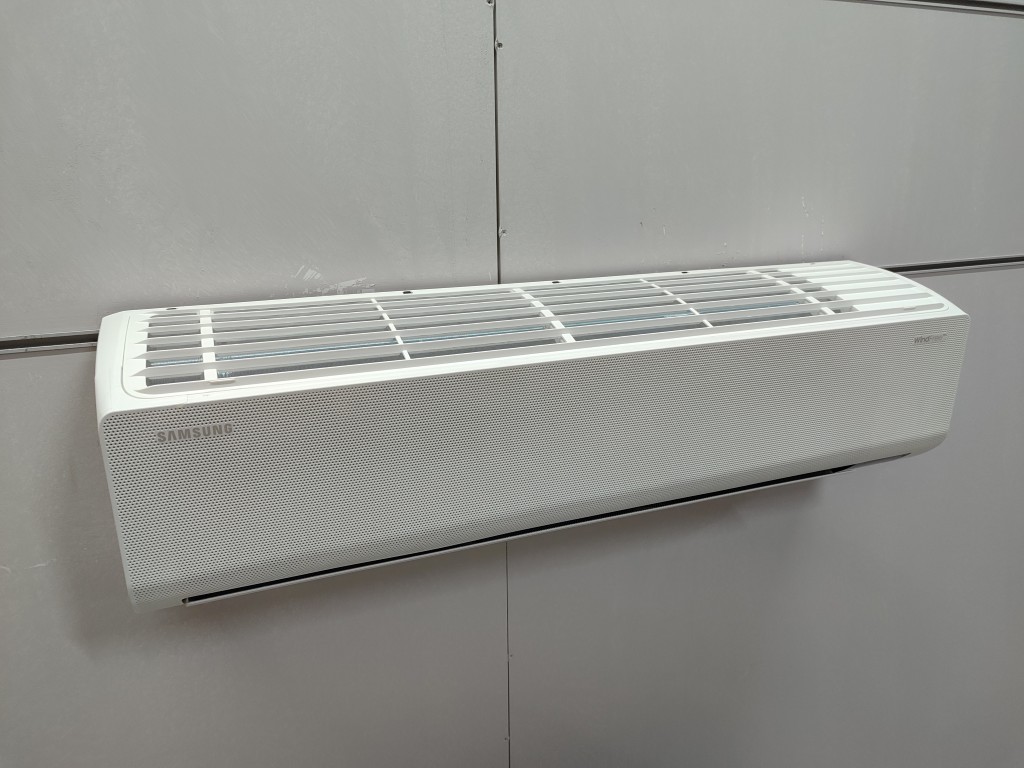 Samsung AR18BXHCM 18000 Btu WindFree Inverter Klima görsel 3